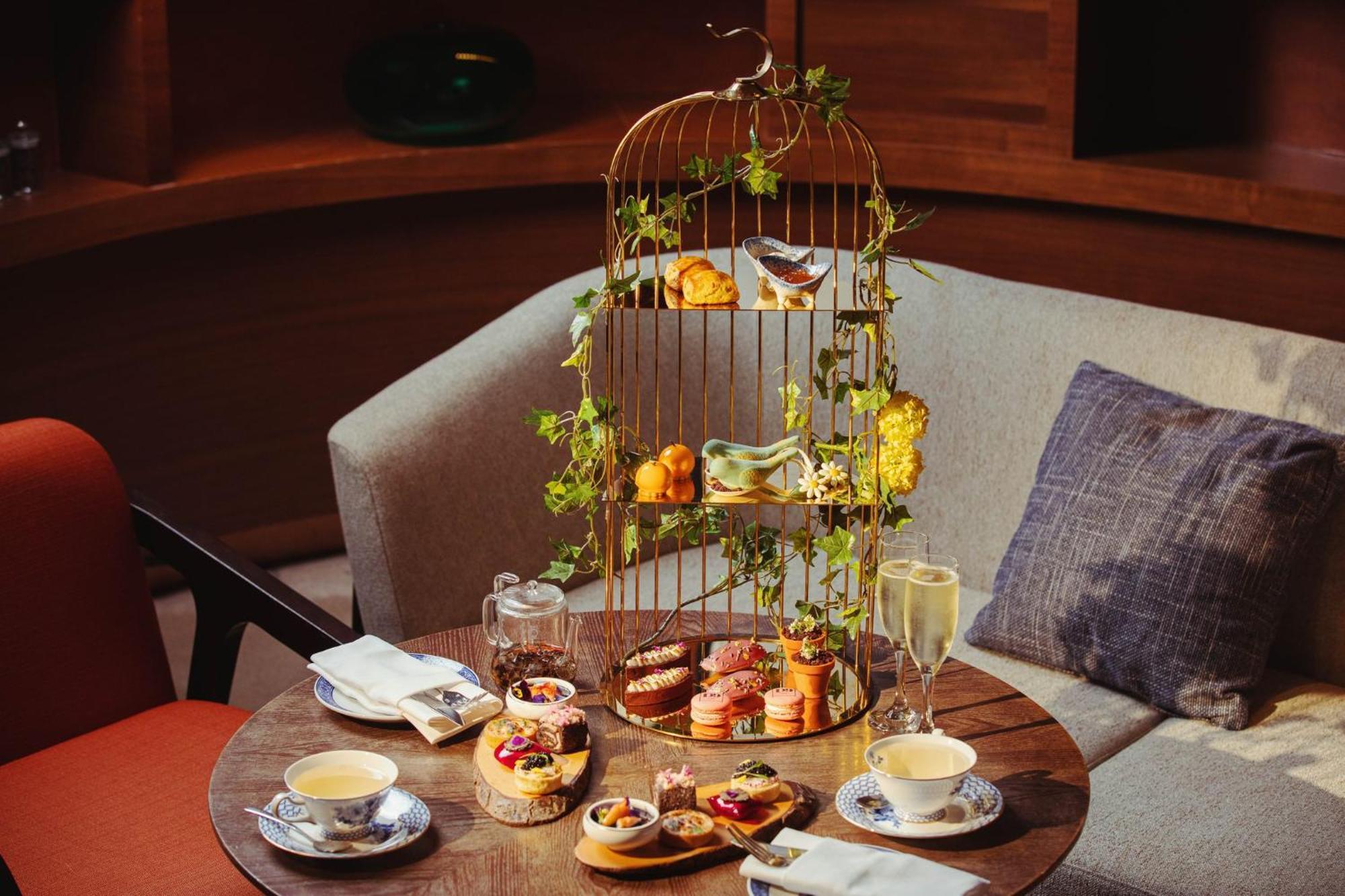 Voco Orchard Singapore By Ihg Extérieur photo Afternoon tea at the Mandarin Oriental, Hong Kong