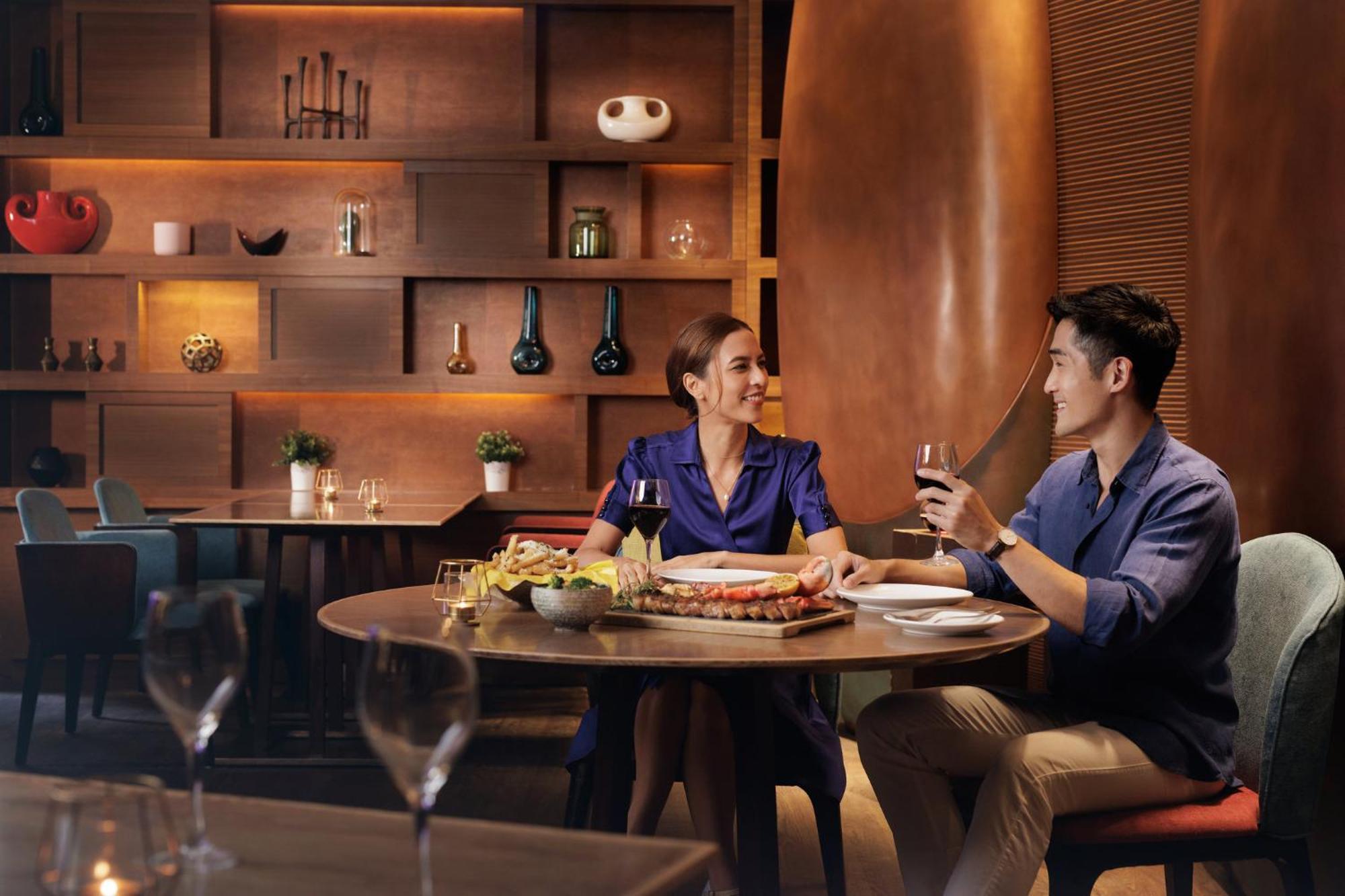 Voco Orchard Singapore By Ihg Extérieur photo The Wing at Hong Kong International Airport